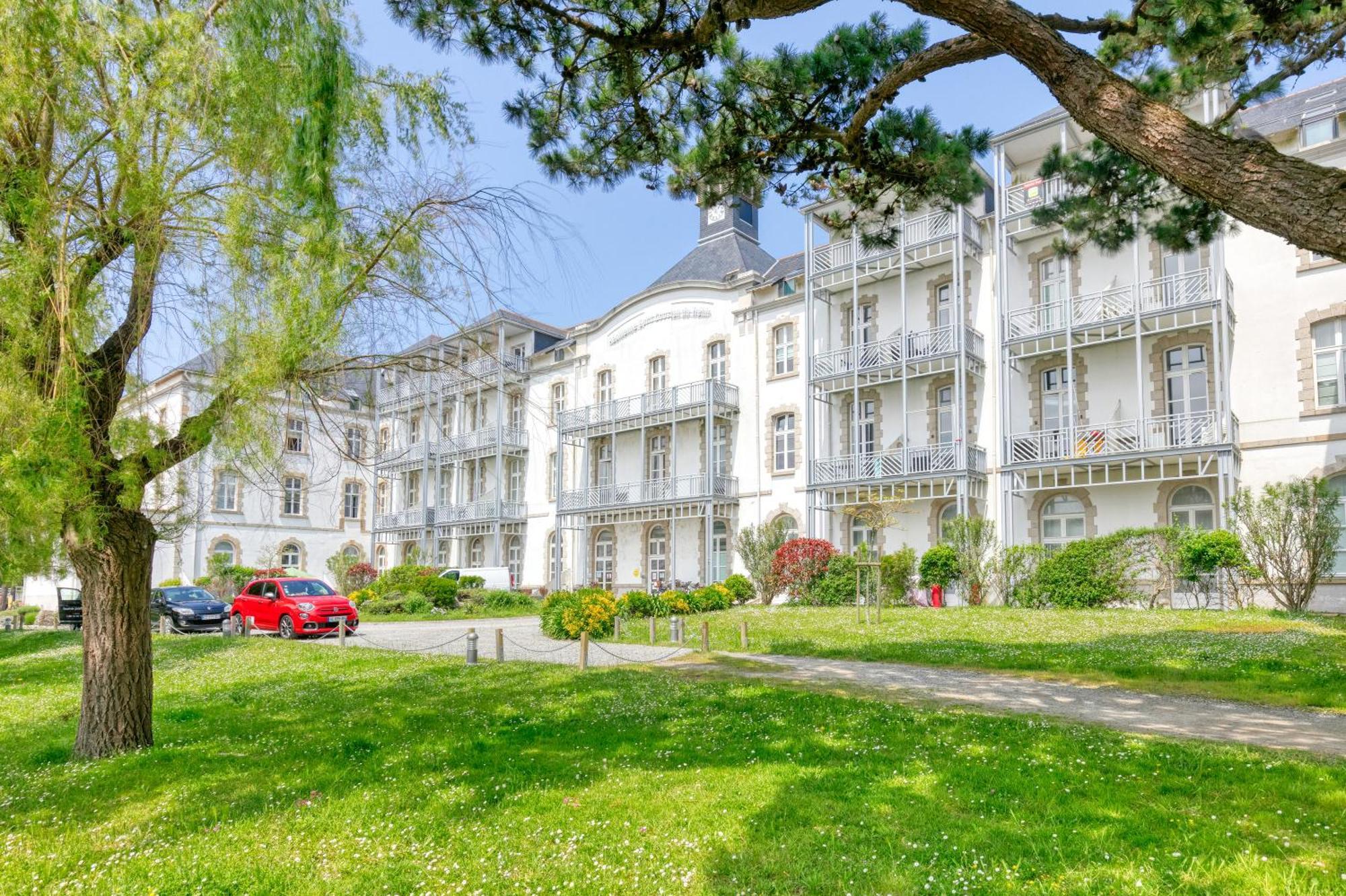 Appartement Face Mer Et Piscine Льо Кроази Екстериор снимка
